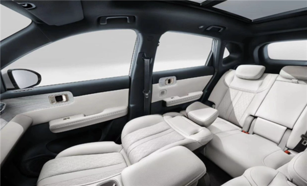 插混/纯电可选!五菱星光S 8月28日上市:预售价10.28万起