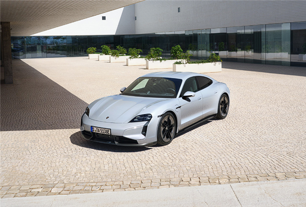 比Taycan更豪华 更高端!保时捷计划推出纯电动Panamera车型