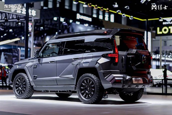 可以合法上路的装甲战车!猛士M800上市:起售价87.9万