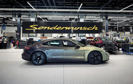 比小米SU7 MAX更快!保时捷Taycan Turbo S特别版发布:2.4秒破百