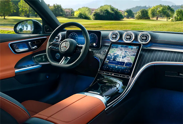 车机智能化大幅提升!新款北京奔驰C级上市:33.48万起售