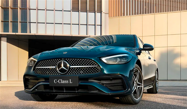 车机智能化大幅提升!新款北京奔驰C级上市:33.48万起售