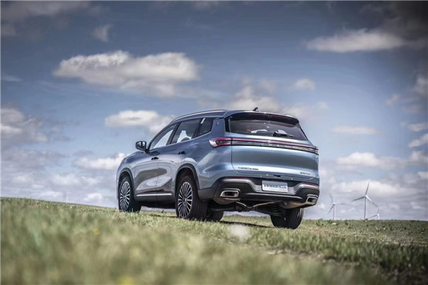 燃油插混一次配齐 全新奇瑞瑞虎8PLUS上市:10.99万起