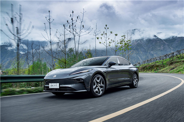 上汽 何时“接下气”?