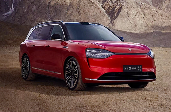 问界M9五座版首发猫头鹰掉头模式:5.2米大车转弯半径降至5.8米