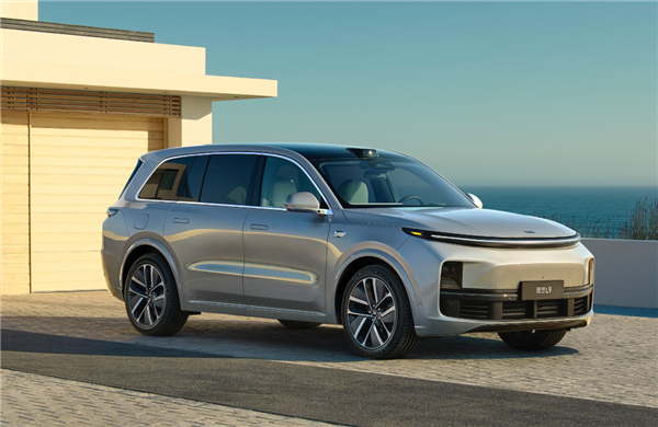 理想L9试驾体验升级:端到端+VLM智能驾驶功能登陆全国482家门店