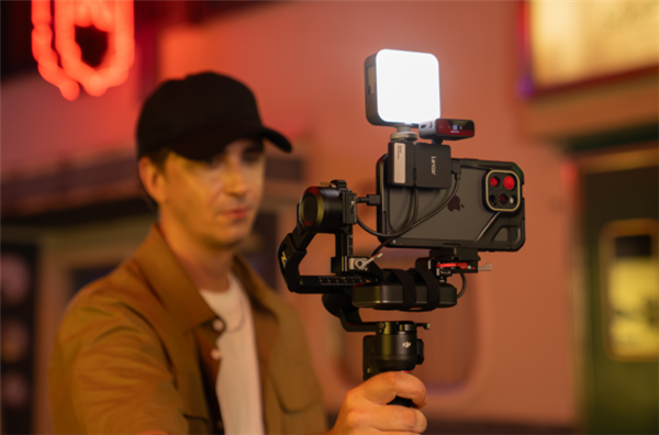 iPhone摄影黄金搭档!雷克沙Professional Go手机固态硬盘摄影套装预售