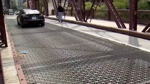 被700多斤的大便淋了一身!这场屎到淋头的事故被念叨20年了