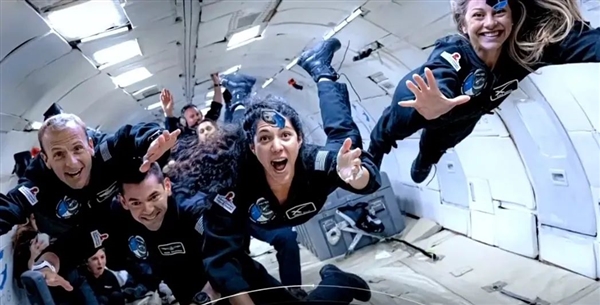 豪掷5200万美元 史上首次私人太空行走:这富哥到底图啥?