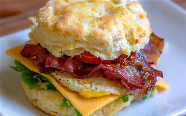 机器人大厨持证上岗!北京发出首张机器人食品经营许可证