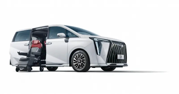 自带可分离科技关爱座椅!传祺M8科技关爱版9月19日上市