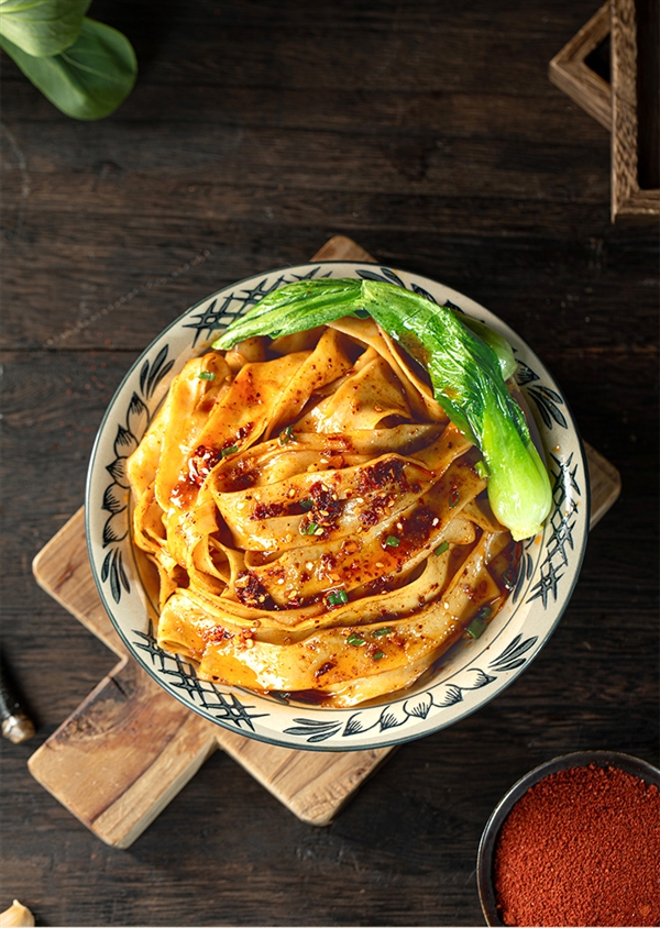 中华老字号!西安饭庄油泼biangbiang面久违发车:券后5.9元