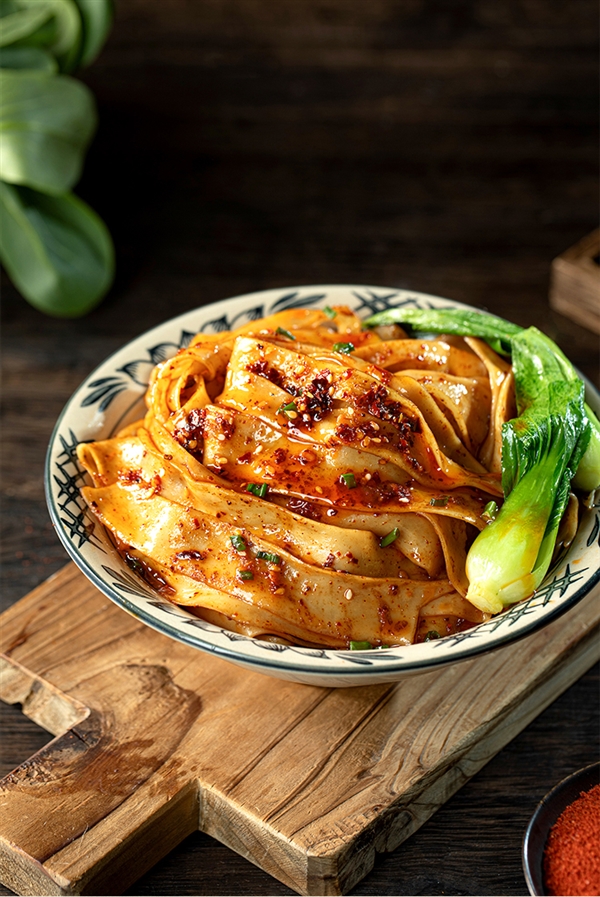 中华老字号!西安饭庄油泼biangbiang面久违发车:券后5.9元