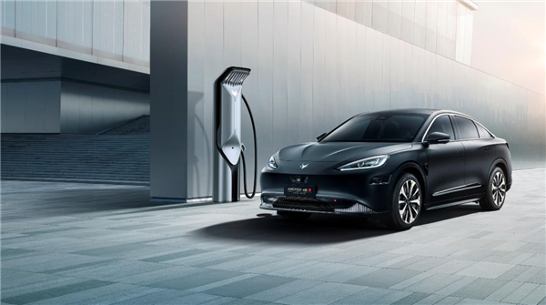 北汽蓝谷财报预警:上半年亏损或达24.5亿元