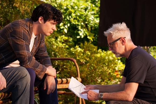 华纳祝贺《超人》开局大胜