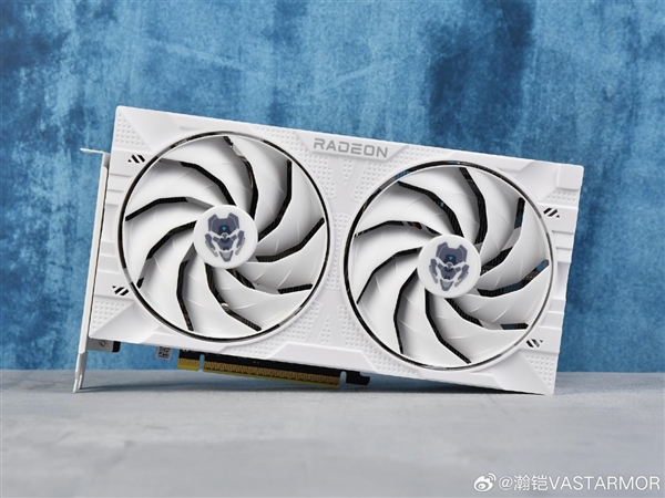 真不多见!瀚铠RX 9060 XT合金竟然用了蓝色Radeon标志包装