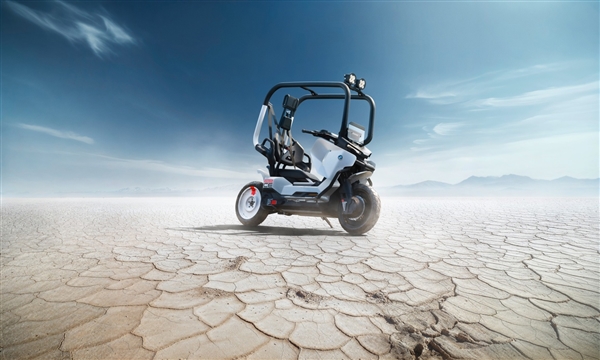 宝马发布全新纯电概念摩托:自带防护笼 骑行无需戴头盔