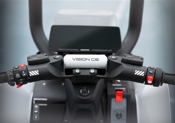 宝马发布全新纯电概念摩托:自带防护笼 骑行无需戴头盔