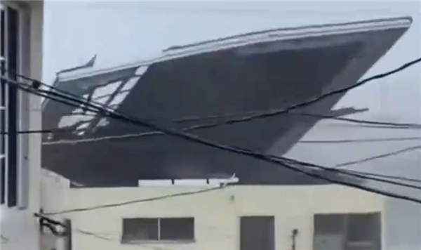 最强五级飓风!全球风王梅利莎登陆牙买加:医院屋顶被掀翻