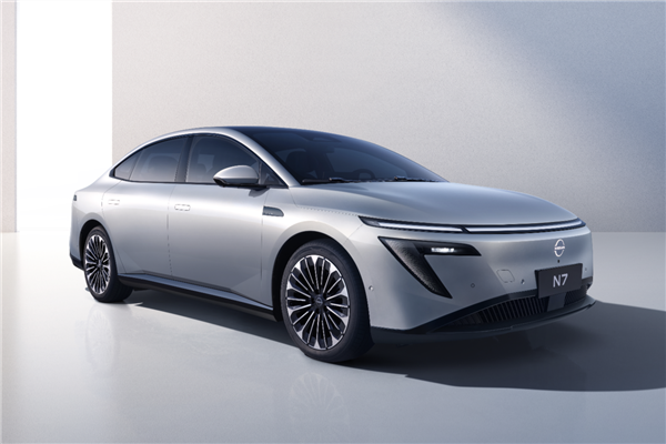 中国造的日系车返销日本！东风日产N7东京车展完成海外首秀