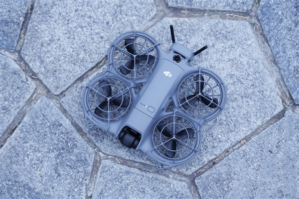 会飞的跟拍摄影师!大疆DJI Neo 2图赏