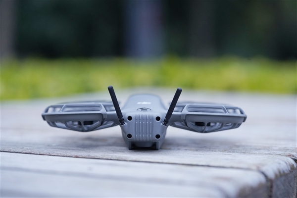 会飞的跟拍摄影师!大疆DJI Neo 2图赏