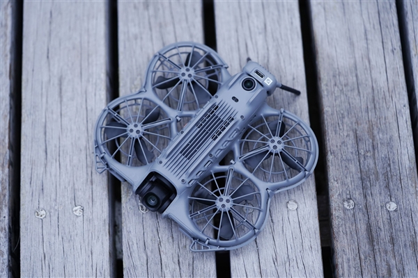 会飞的跟拍摄影师!大疆DJI Neo 2图赏