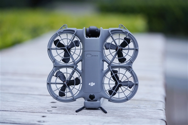 会飞的跟拍摄影师!大疆DJI Neo 2图赏