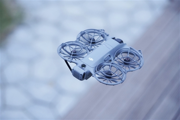 会飞的跟拍摄影师!大疆DJI Neo 2图赏