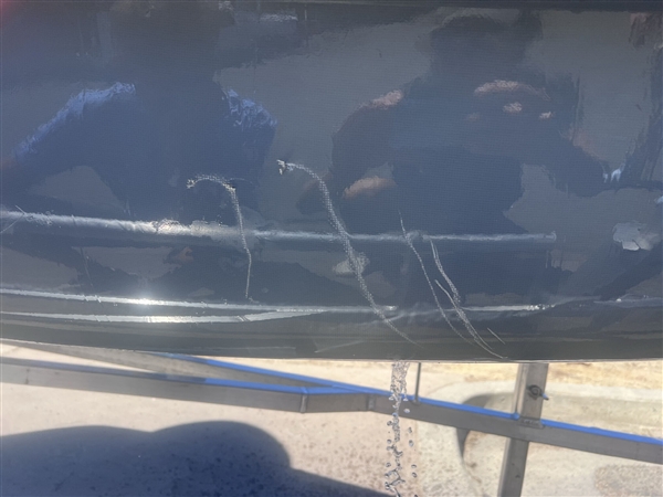 美国“光鱼”无人水面艇遭鲨鱼袭击 摄像头拍到惊悚一幕