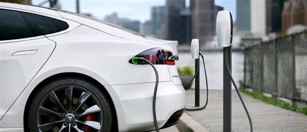 马斯克真离不开中国！前九月中国人买特斯拉最多：美国排第二