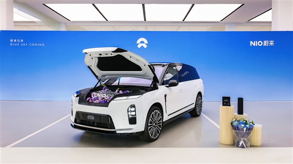 中国尺寸最大的纯电SUV爆单!蔚来全新ES8交付41天破万台创纪录