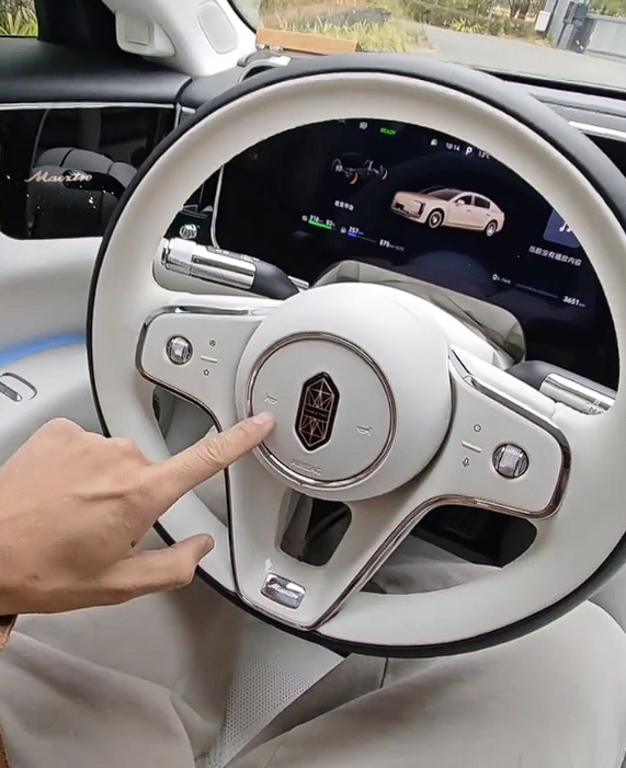 陈震锐评尊界S800一键清除隐私模式:还得男人了解男人