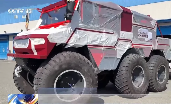 第42次南极考察出发！国产THT550履带式牵引车首次应用