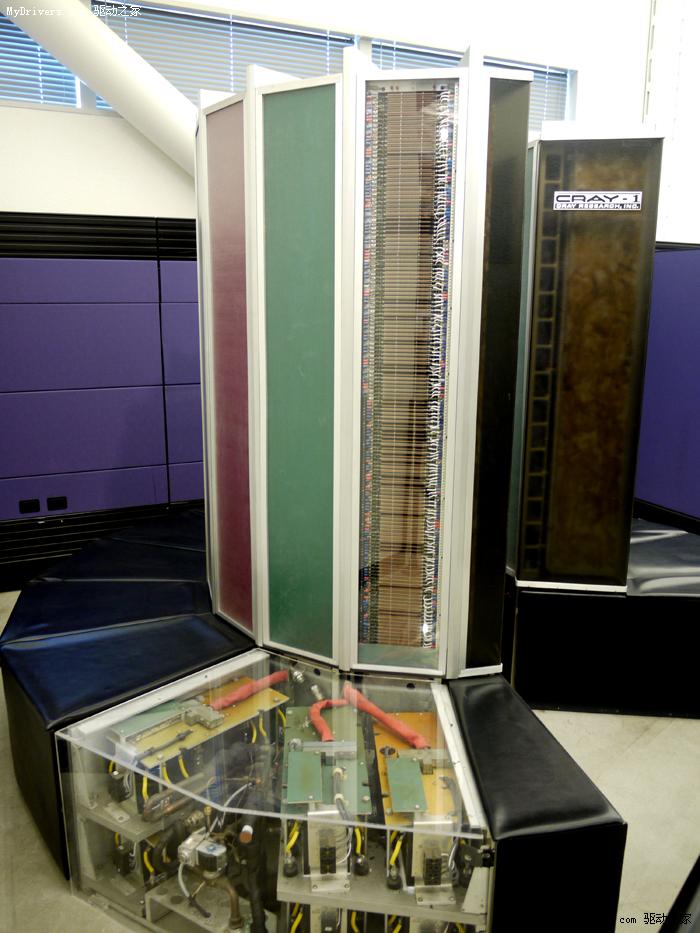 第一台晶体管计算机图片
