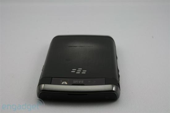 黑莓触屏新机Storm2 9550发布