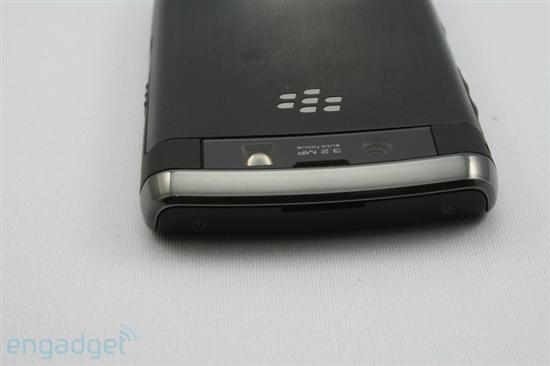黑莓触屏新机Storm2 9550发布