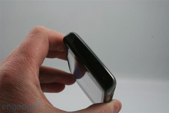 黑莓触屏新机Storm2 9550发布