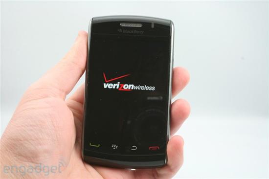 黑莓触屏新机Storm2 9550发布