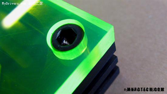 外观超酷NVIDIA离子平台Mod机箱制作流程