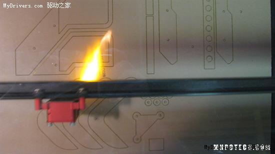 外观超酷NVIDIA离子平台Mod机箱制作流程