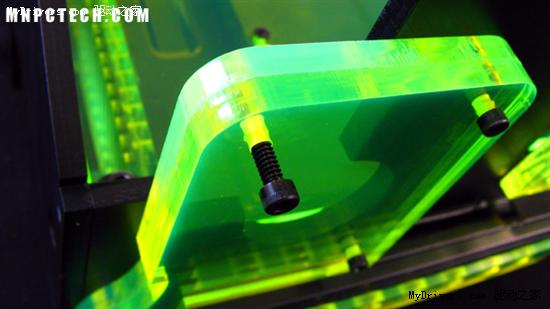 外观超酷NVIDIA离子平台Mod机箱制作流程