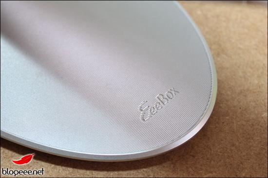 华硕离子平台上网机EeeBox EB1501多图赏