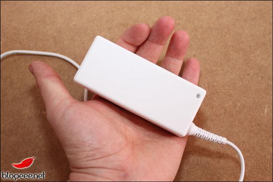 华硕离子平台上网机EeeBox EB1501多图赏