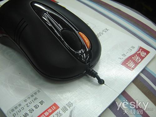 玻璃上也能正常用 双飞燕X5-50D鼠标仅58