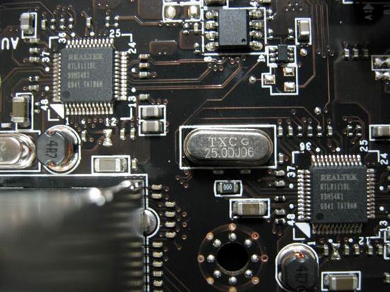 微星SATA 6Gbps/USB 3.0 P55主板多图解析