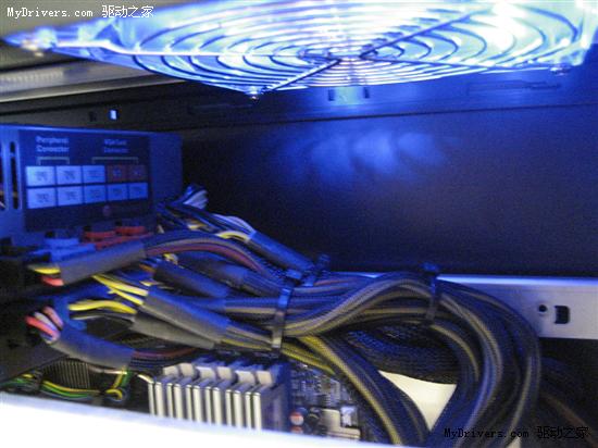 13颗GPU打造12TFLOPS桌面超级计算机
