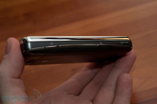 1GHz处理器 LG eXpo智能投影手机开箱图赏