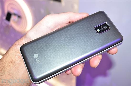 Atom处理器4.8寸触摸屏 LG GW900真机图赏
