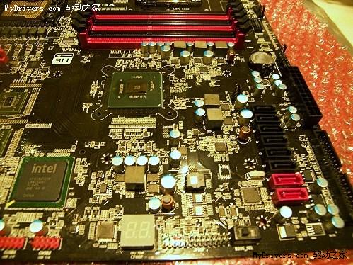 多图：EVGA双路LGA1366 X58主板细节分析